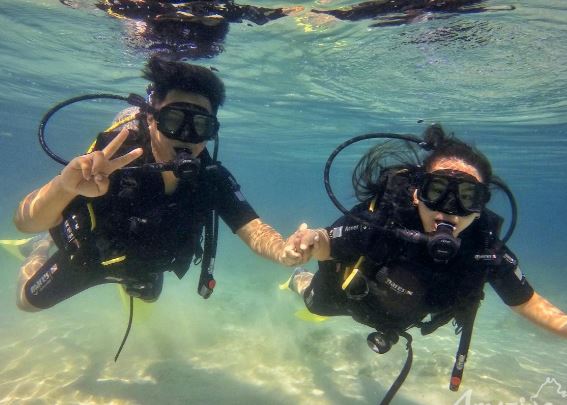TRY DISCOVER SCUBA DIVING